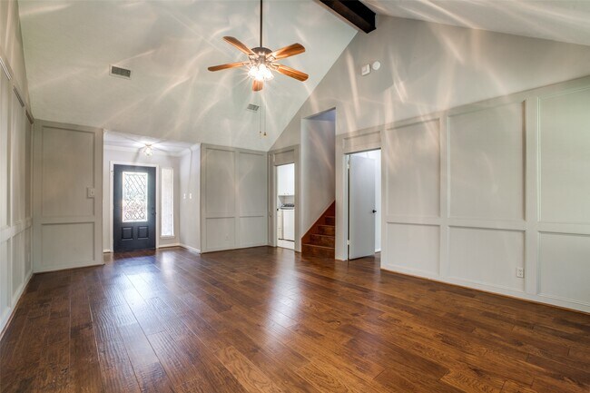 Photo - 24 E Torch Pine Cir