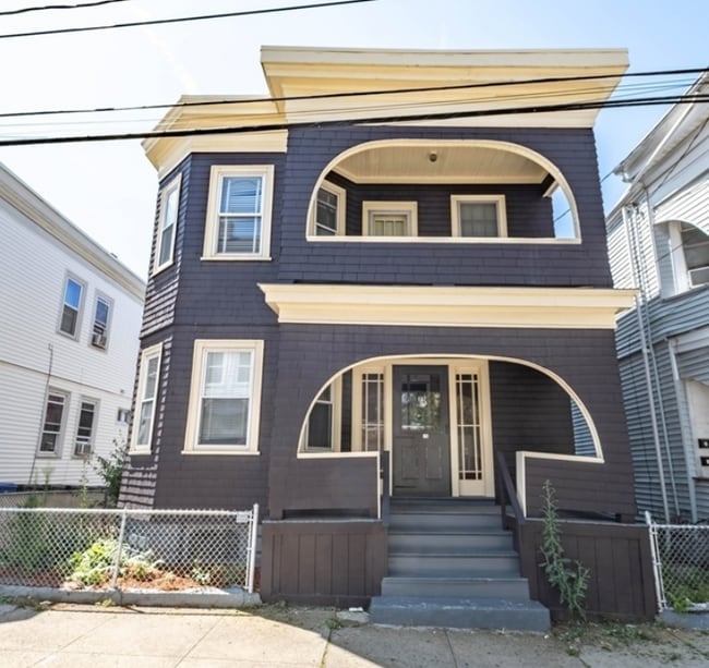 Photo - 75 Cottage St