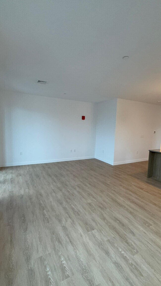 Photo - 198 Gardner St Unit 3-2