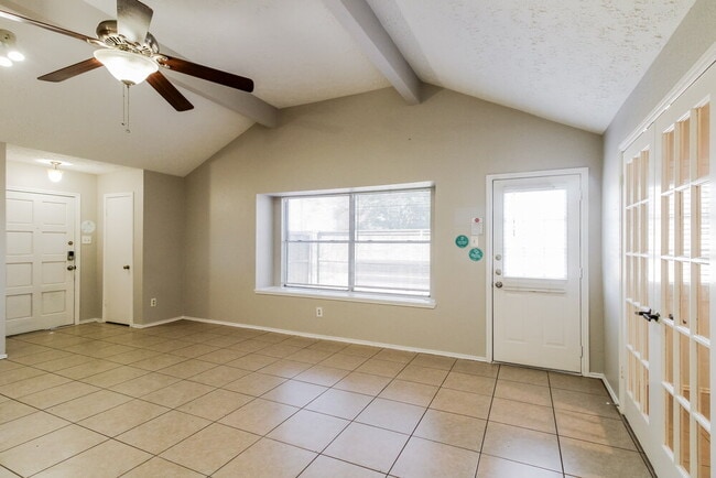 15503 Boulder Oaks Dr