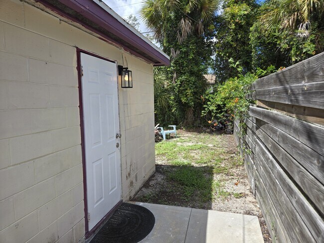2301 Trelain Dr S Unit 1