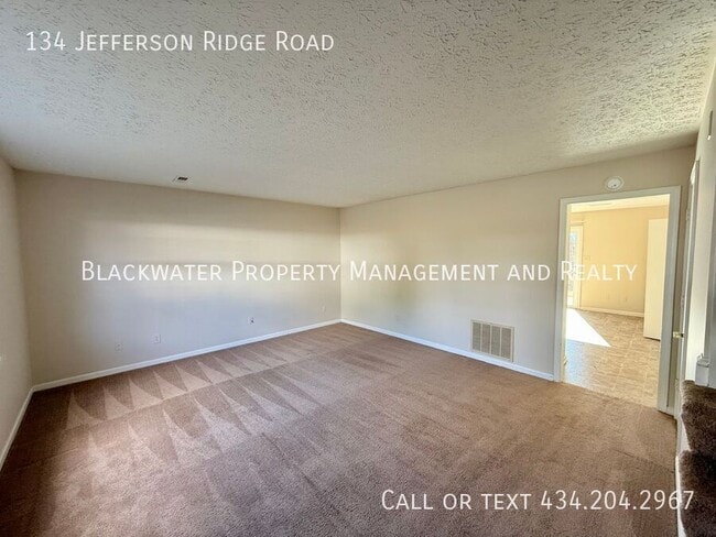 Photo - 134 Jefferson Ridge Rd