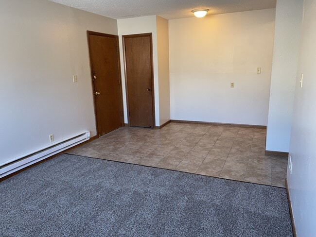 Photo - 1810 A Ave NE