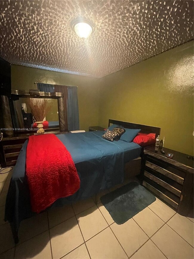 Photo - 18611 NW 10th Ave Unit 2