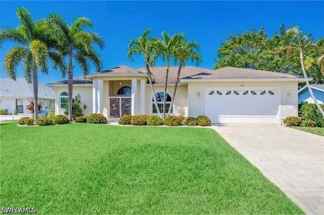 Building Photo - 1119 SE 1st Terrace