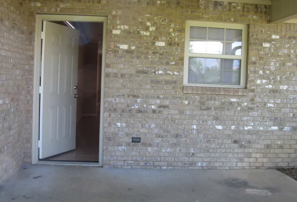 Photo - Pinebrook Apartments