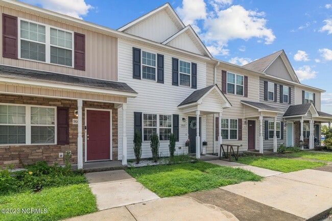 Photo - 2 Bed 2.5 Bath Townhome