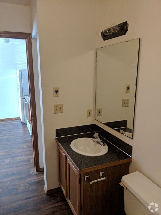 Building Photo - Spacious Studio with bonus storage Unit 3339-5 Rental