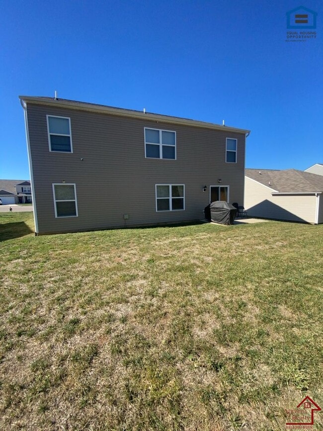 Photo - 228 Newman Cir