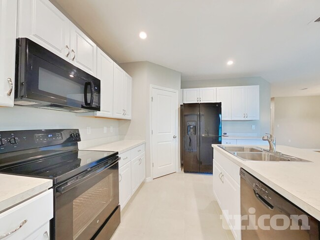 Photo - 383 Quarry Rock Cir