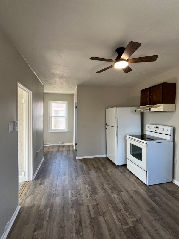 Photo - 445 Main St Unit B