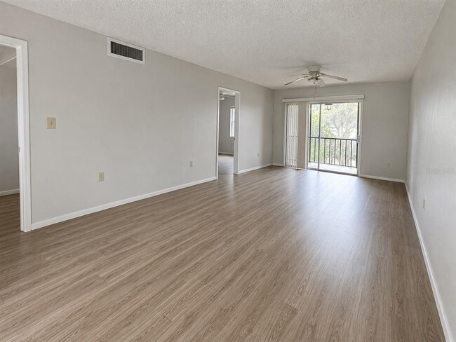Photo - 112 Cypress Ct Unidad 112