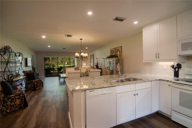 Photo - 5635 Golf Pointe Dr