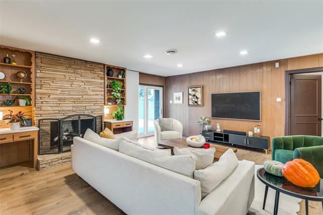 Photo - 2855 W 9th St