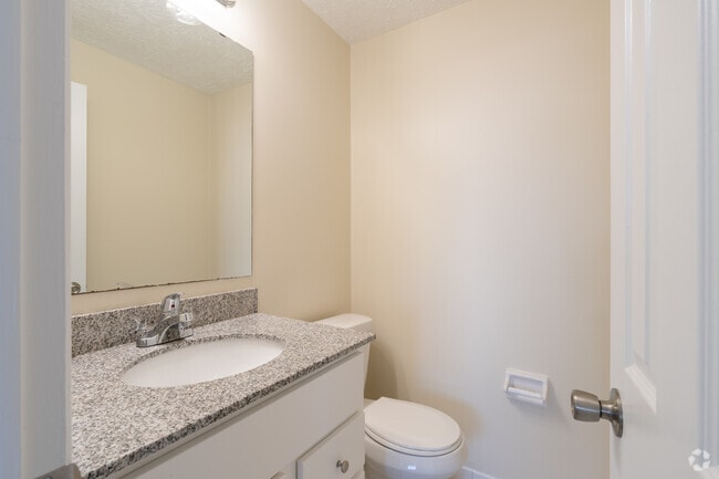 2BR, 2BA - 1115 SF - Second Bathroom