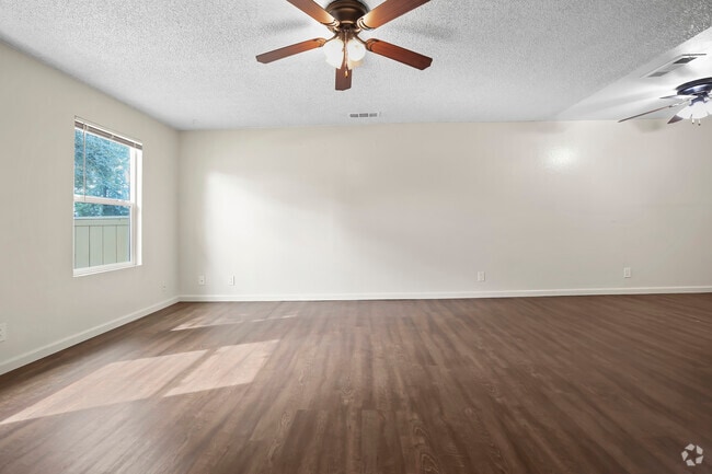 Vista de la sala de estar - Brookdale Gardens