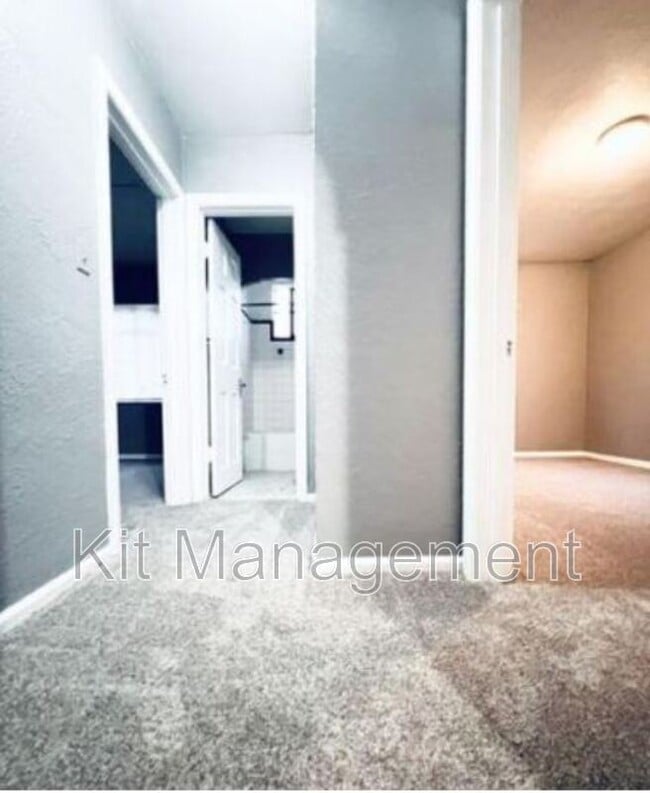 Photo - 4649 Burnham Ave