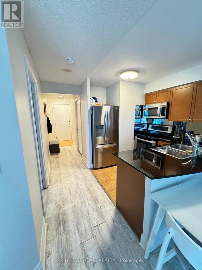 Photo - 2121 Lake Shore Blvd W Unit 906