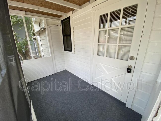 Photo - 304 E Hanna Ave Unit 304 B