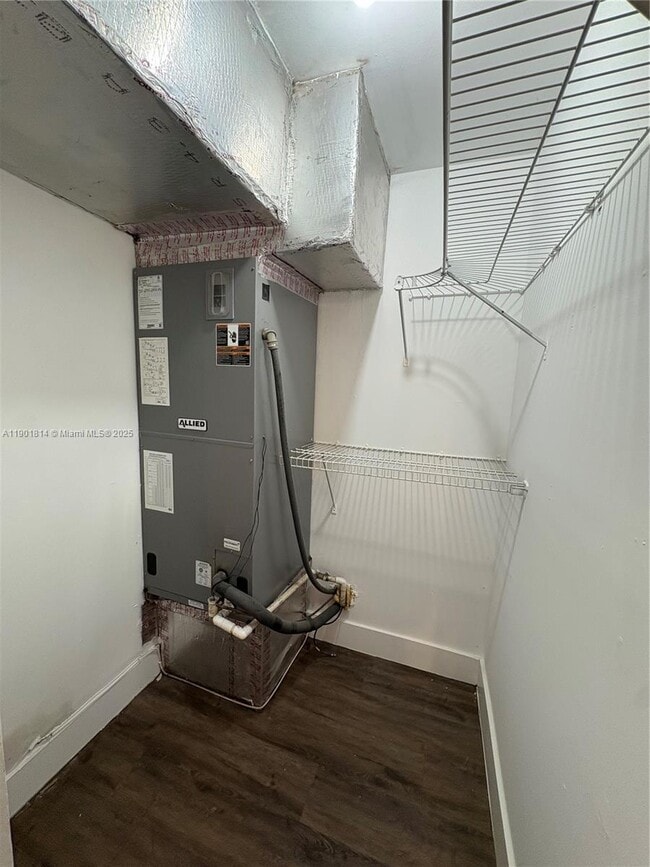 Photo - 1741 NE 52nd St