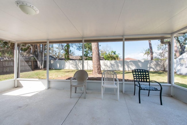 Photo - 6818 Robinswood Ln