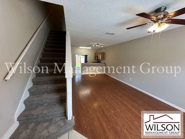 Photo - 538 Wilton Cir