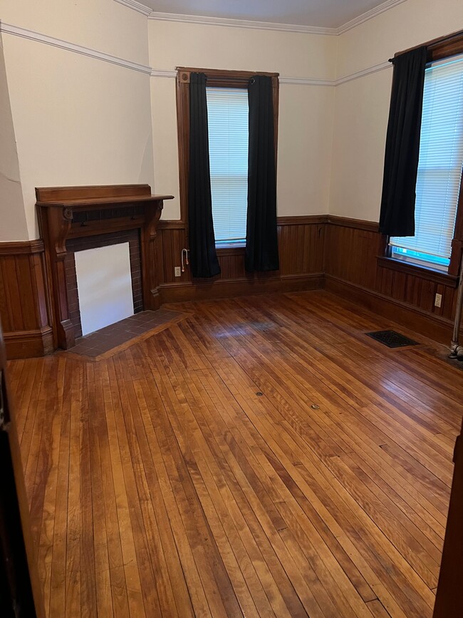 Photo - 14 Beacon St Unit 2