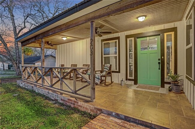 Photo - 203 Church Hill Ln