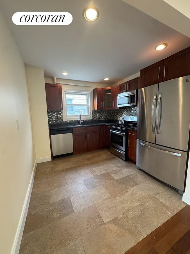 Photo - 1-85 Beach 61st St