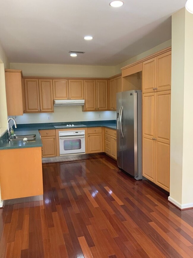 Photo - Join the Hawaii Kai Peninsula Neighborhood!