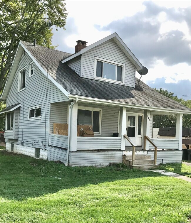Photo - 1192 Triplett Blvd House