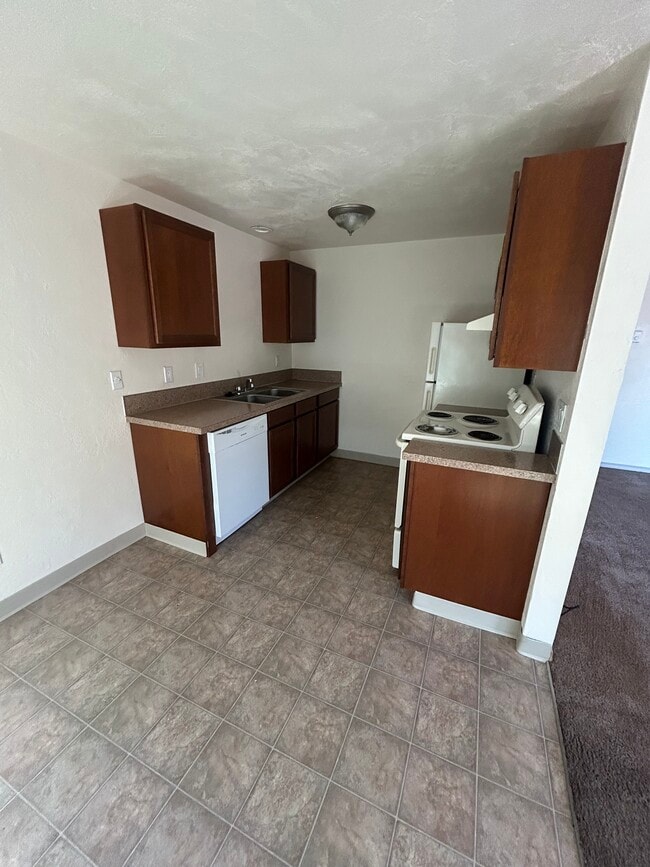 Photo - Taybin Terrace Apartments