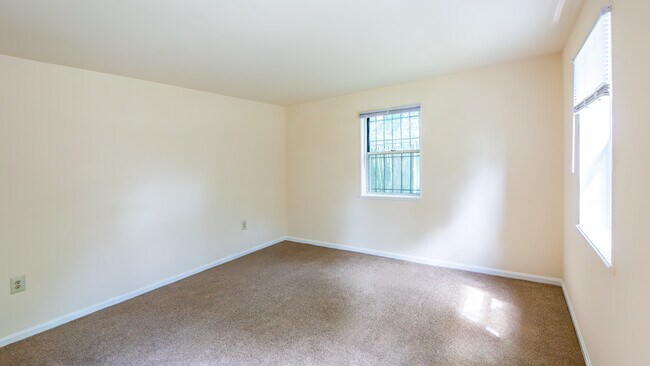 1 Bedroom - Eagles Crossing Apartments