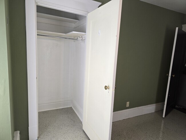 Photo - 1004 Weller Ave