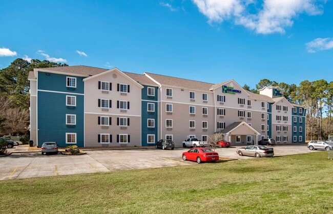 Building Photo - Furnished Studio-Mobile - Daphne Rental