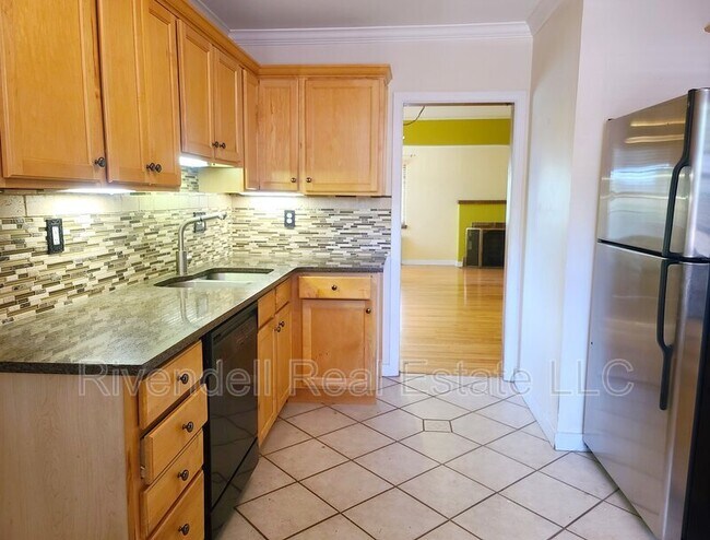 Photo - 1424 N Locust St