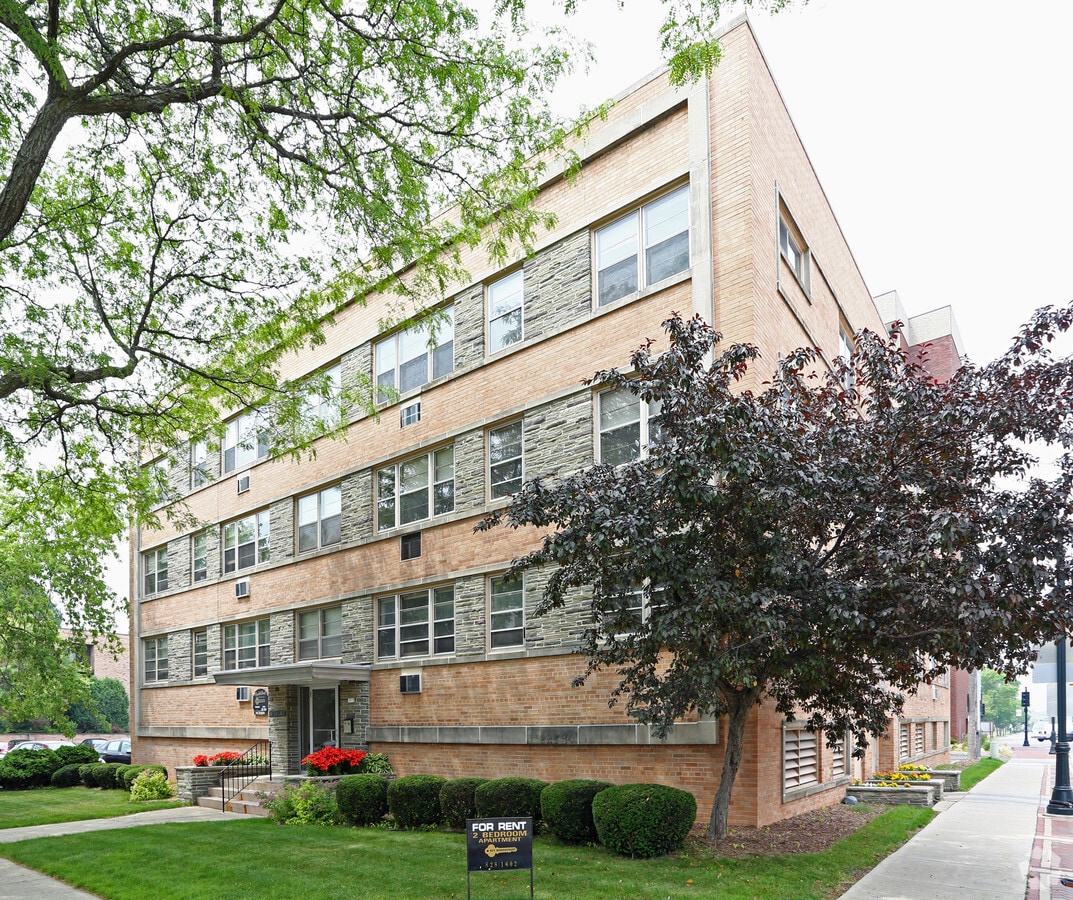 Photo - Capitol Crest / Cramer