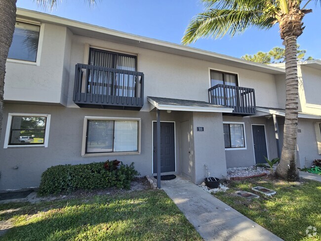 Building Photo - 703 Riverside Dr Rental