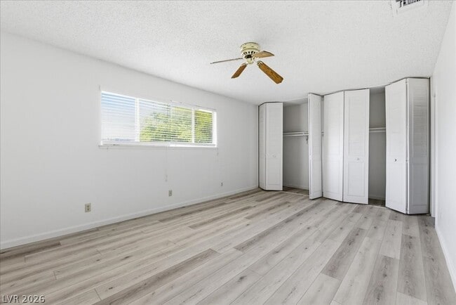 Photo - 210 Greenbriar Townhouse Way