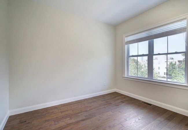 Photo - 4 Kemp St Unit 1