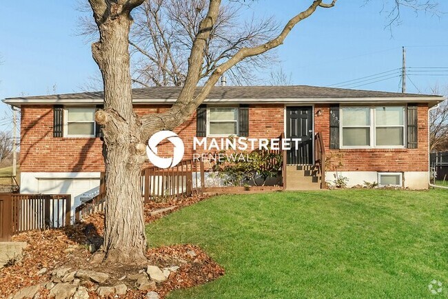 Building Photo - 4037 N Spruce Ave Rental