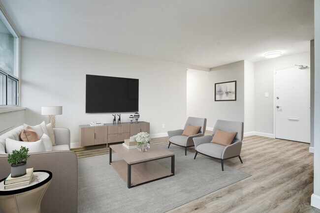 Photo - 345 Merton Street