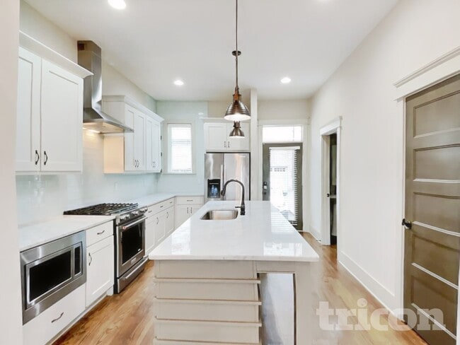 Photo - 6813 Charlotte Pike