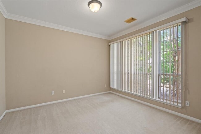 Photo - 9013 Sautelle Ln