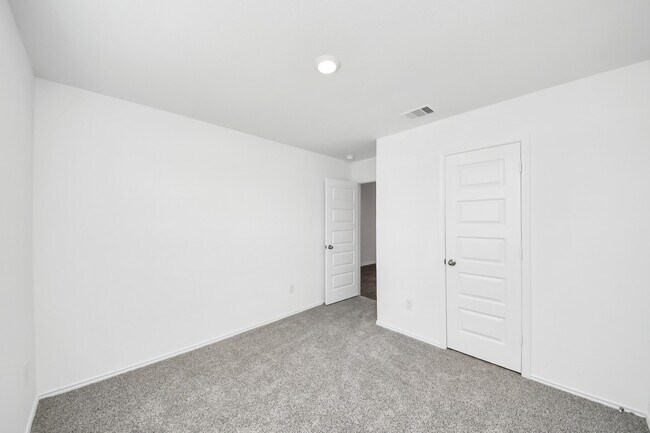 Photo - 2007 Woodlark Way