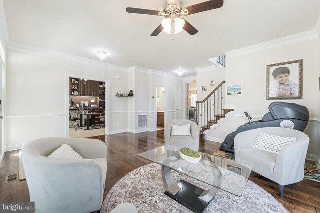 Photo - 22507 Bowens Wharf Pl