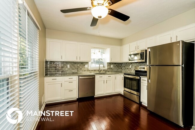 Photo - 10900 Oak Harbor Dr