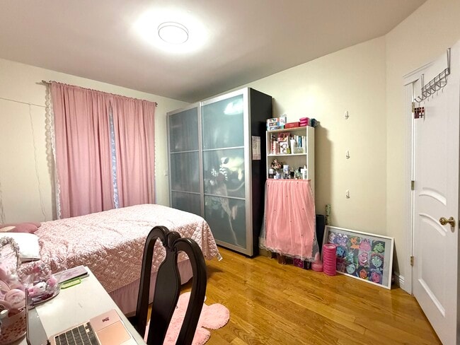 Photo - 188 Bay 17th St Unit $1,300 Large Bedroom