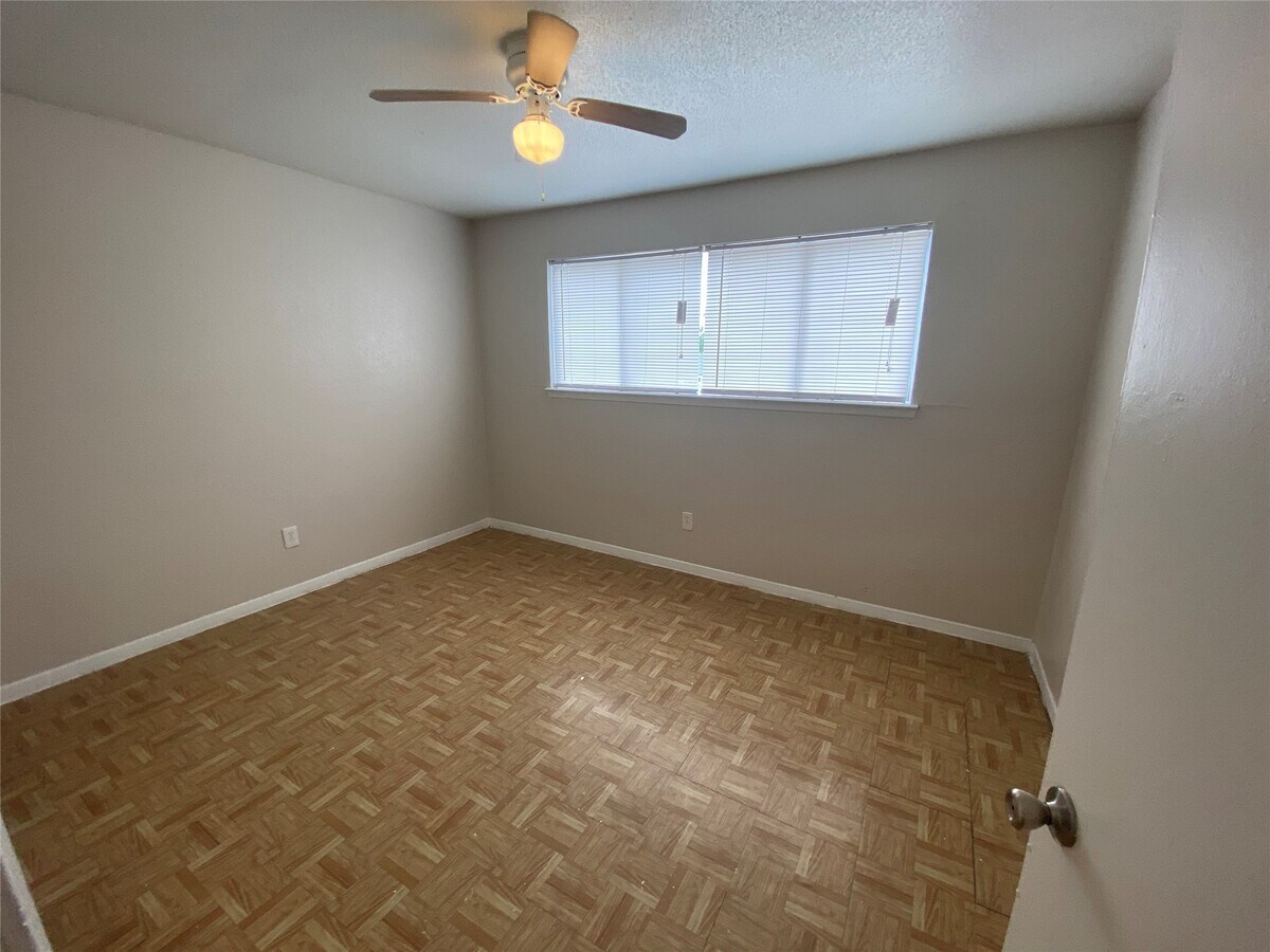 Photo - 5610 Royal Palms St Unit 67