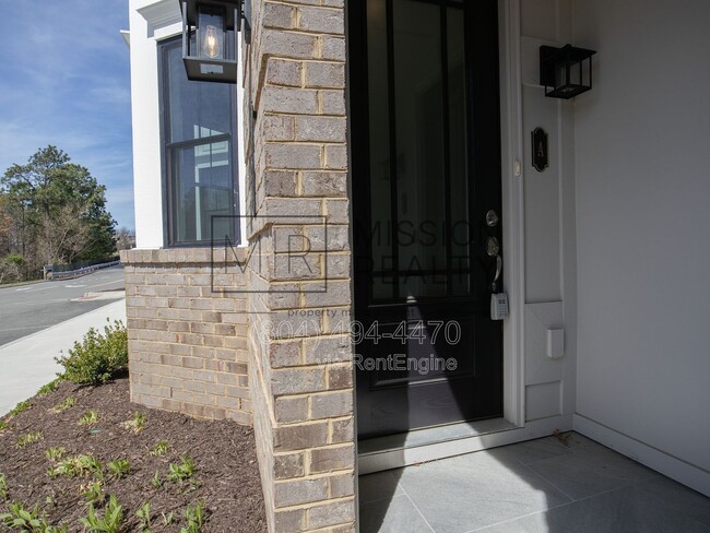 Photo - 1724 Old Brick Rd